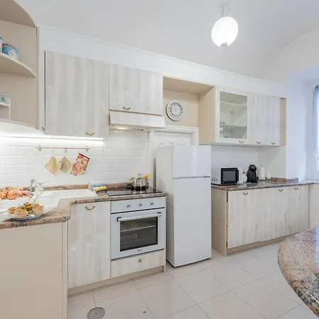Domus Almare Tatil Evi *